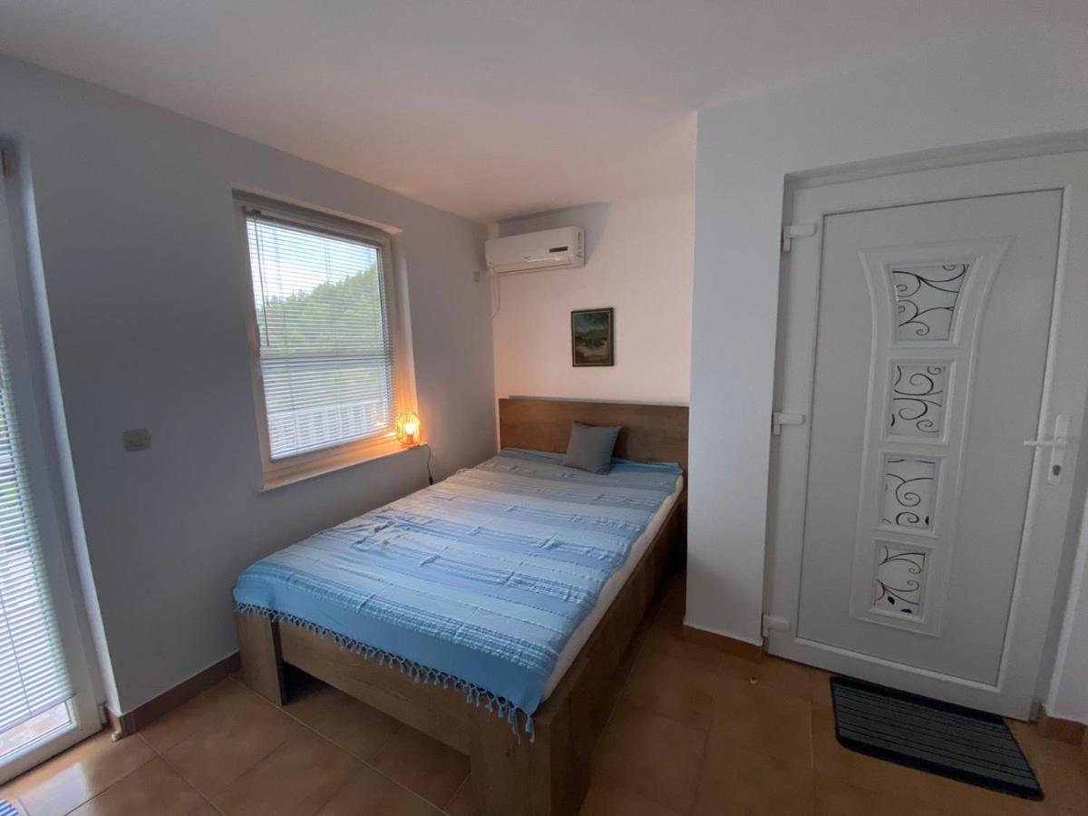 Ferienwohnung Apartman Ana Žuljana Exterior foto
